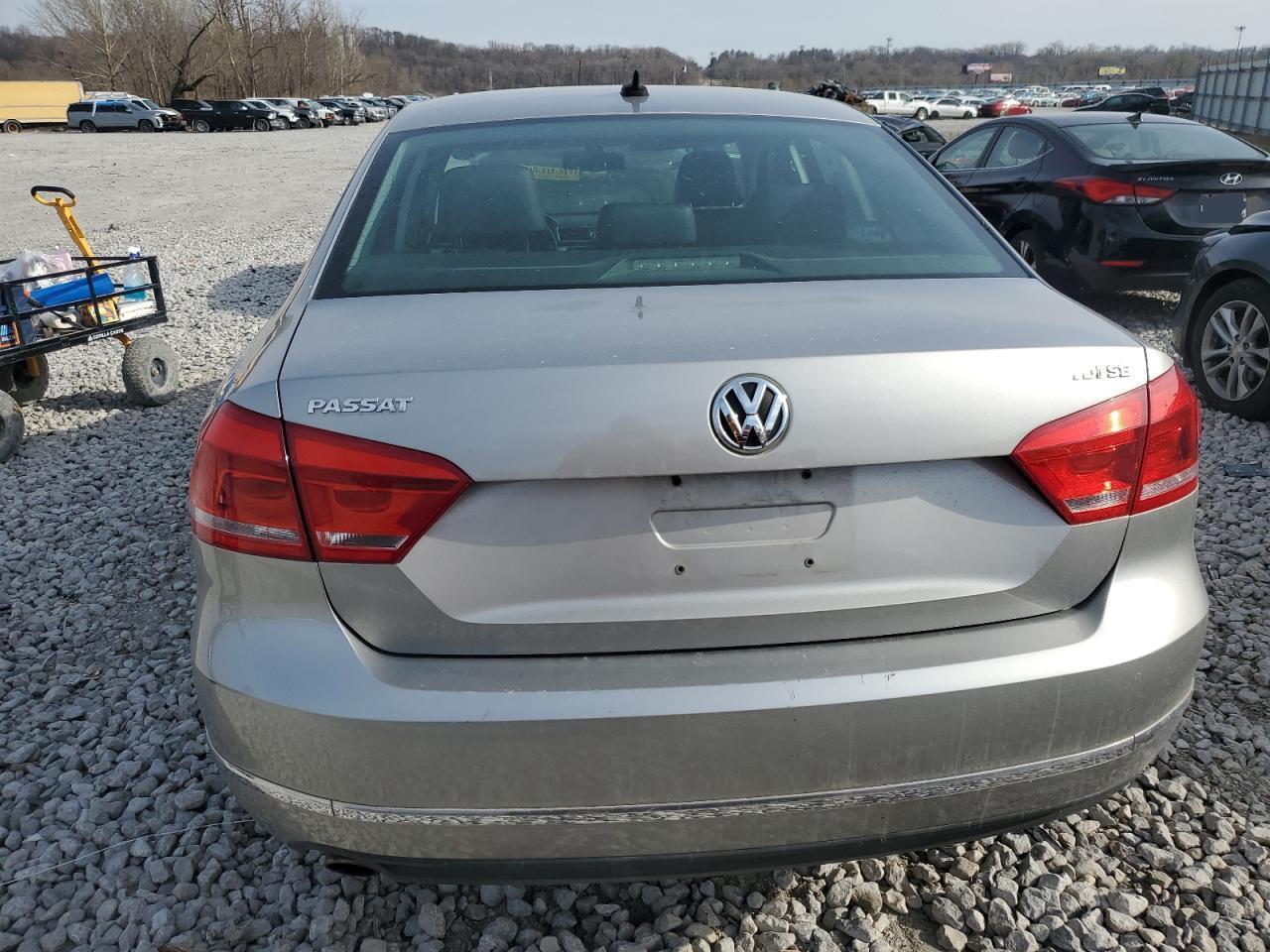 2013 Volkswagen Passat Se - Фото 6