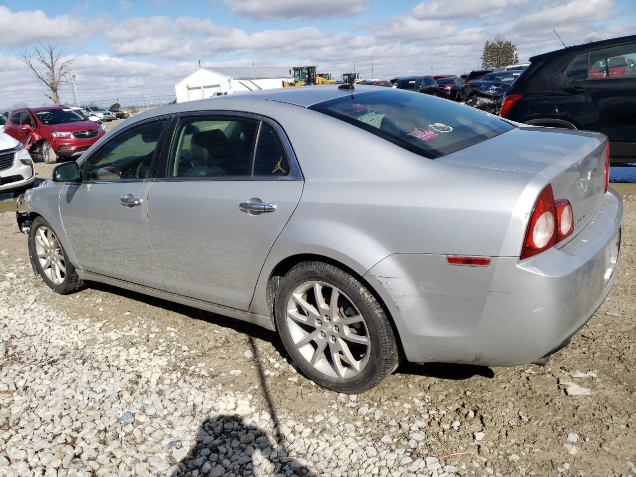 2009 Chevrolet Malibu Ltz - Image 2