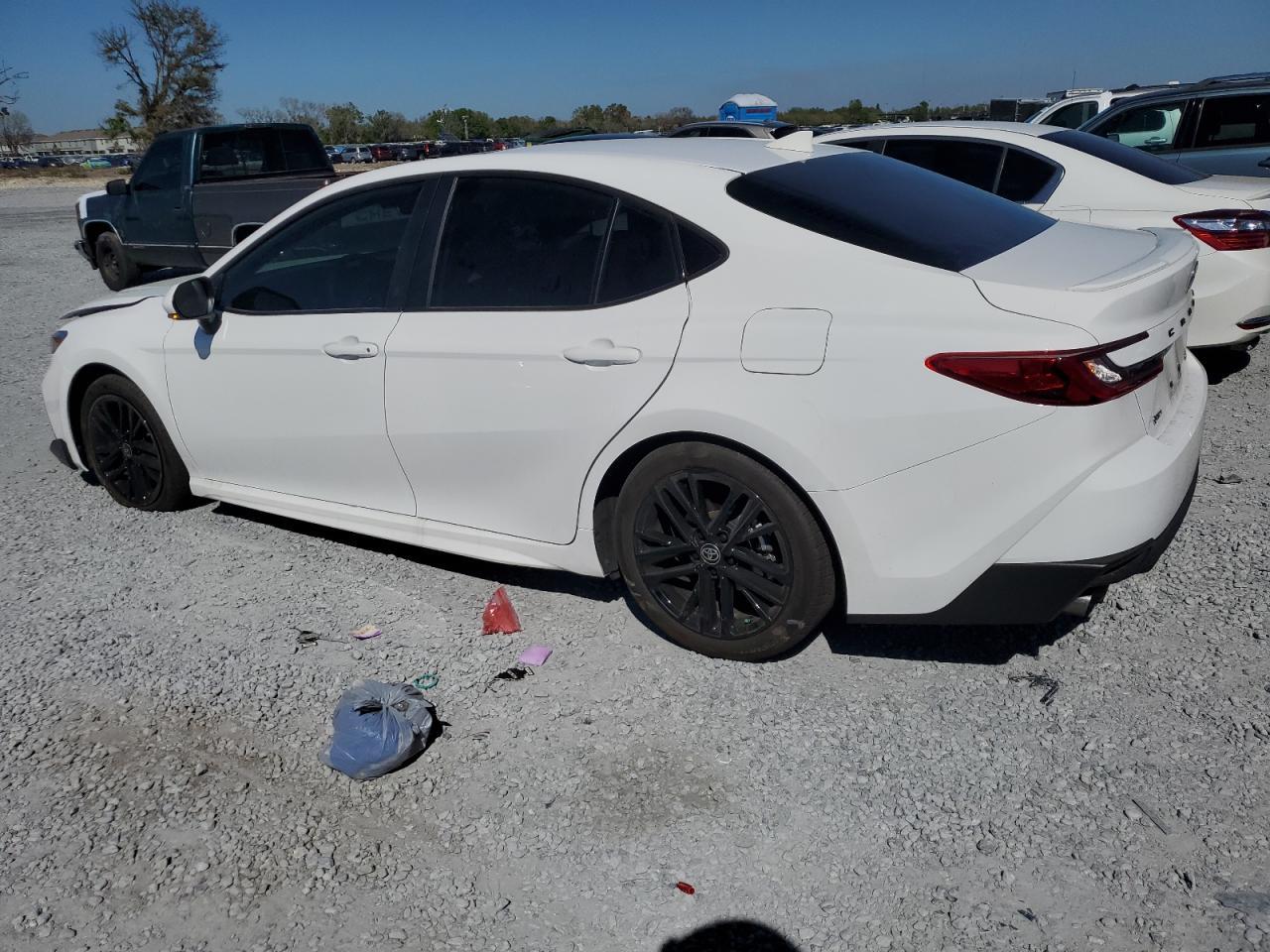 2025 Toyota Camry Xse - Фото 2