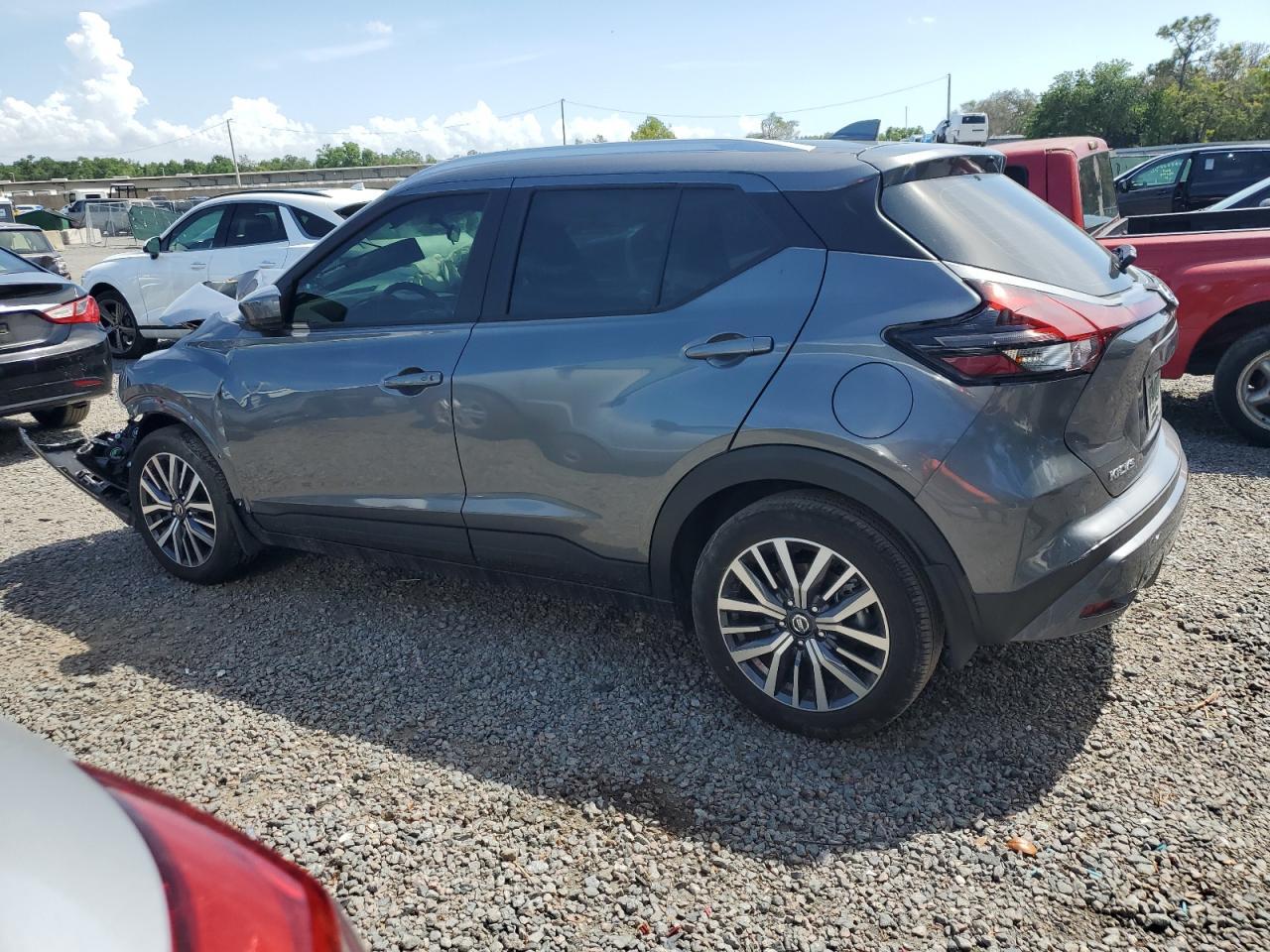 2021 Nissan Kicks Sv - Image 2