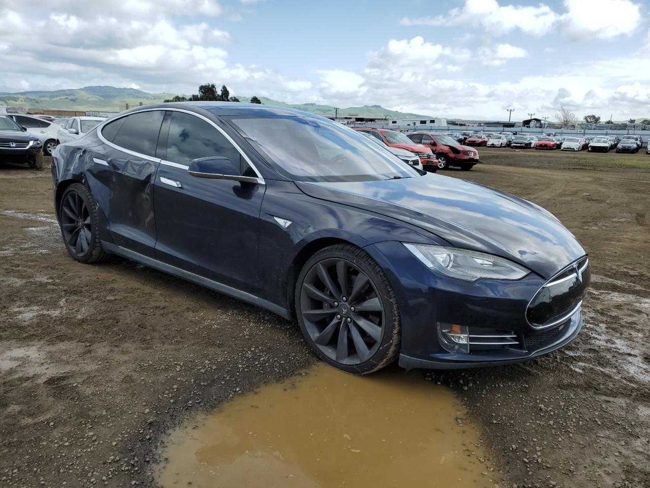 2014 Tesla Model S - Фото 4