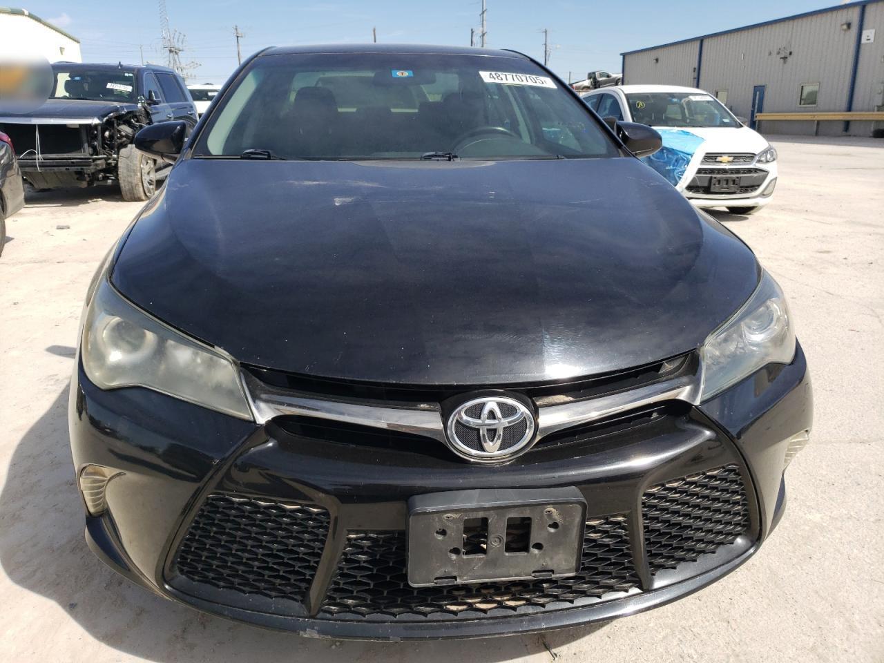 2016 Toyota Camry Le - Фото 5