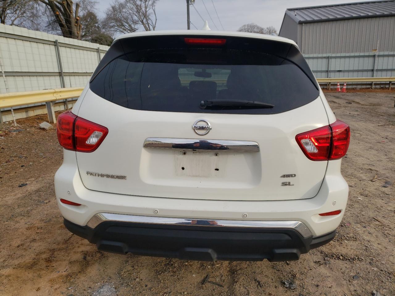 2019 Nissan Pathfinder S - Фото 6
