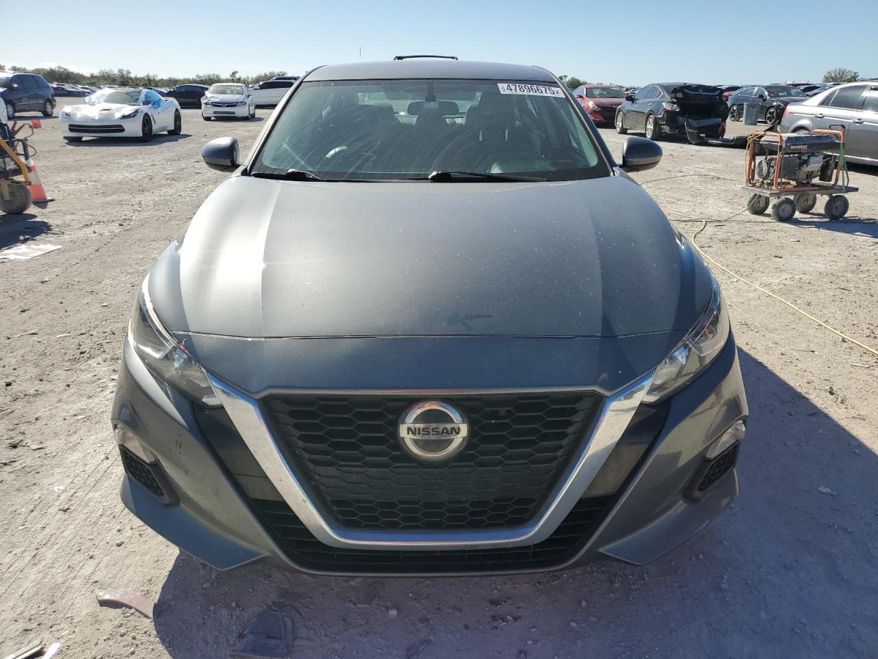 2019 Nissan Altima S - Фото 5