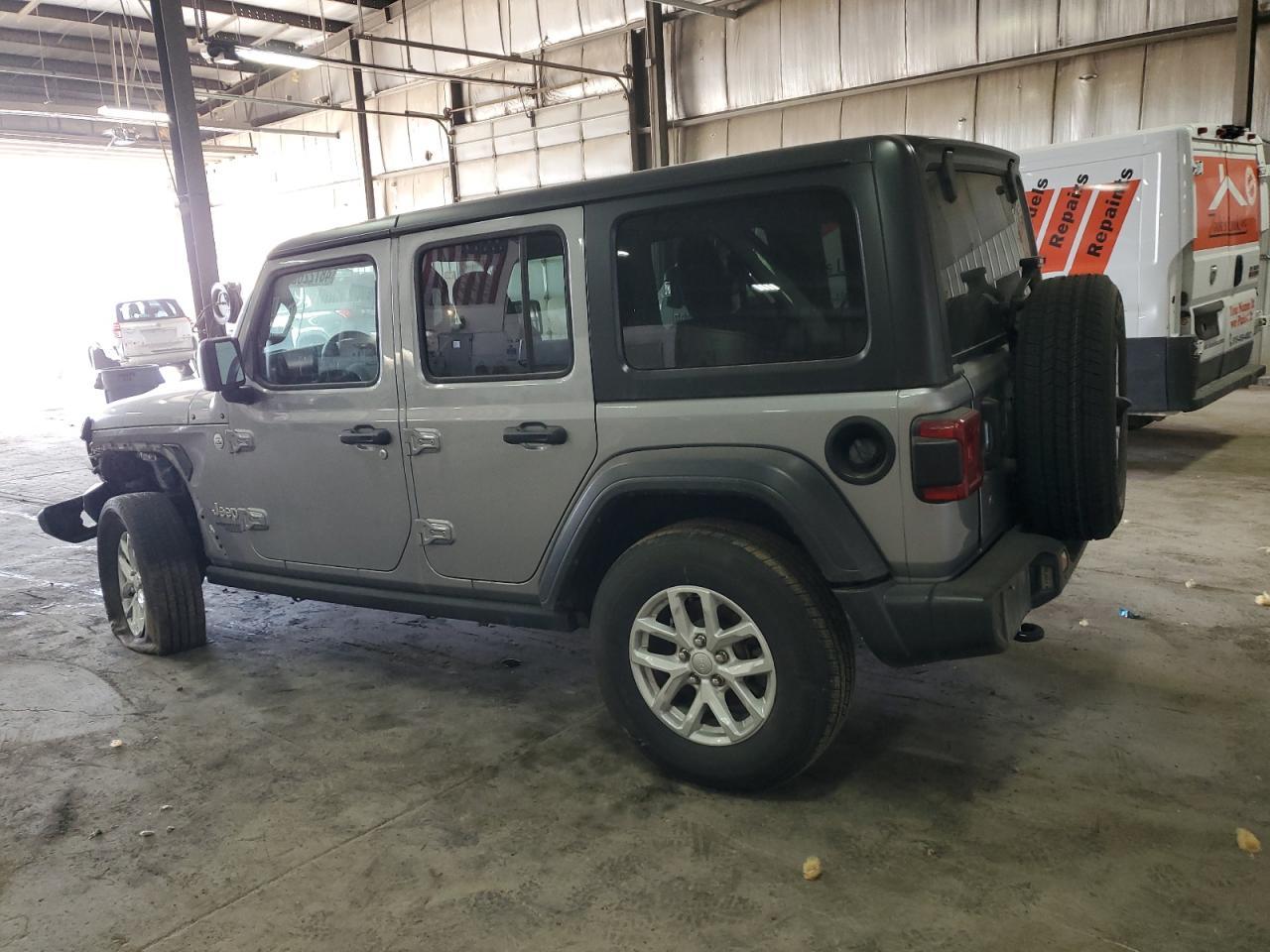 2018 Jeep Wrangler Unlimited Sport - Фото 2