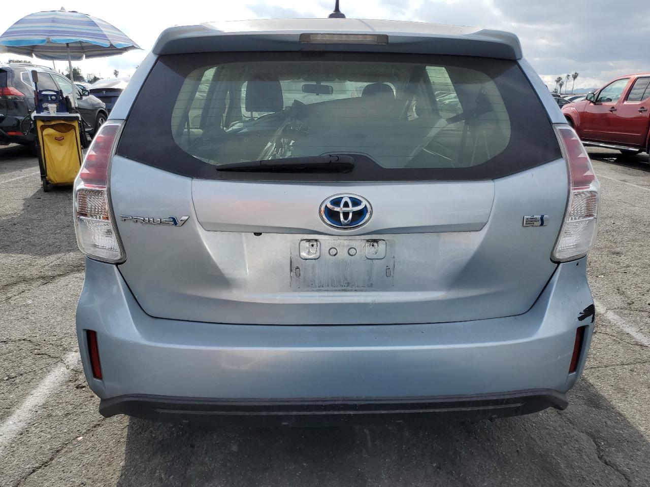 2015 Toyota Prius V - Фото 6