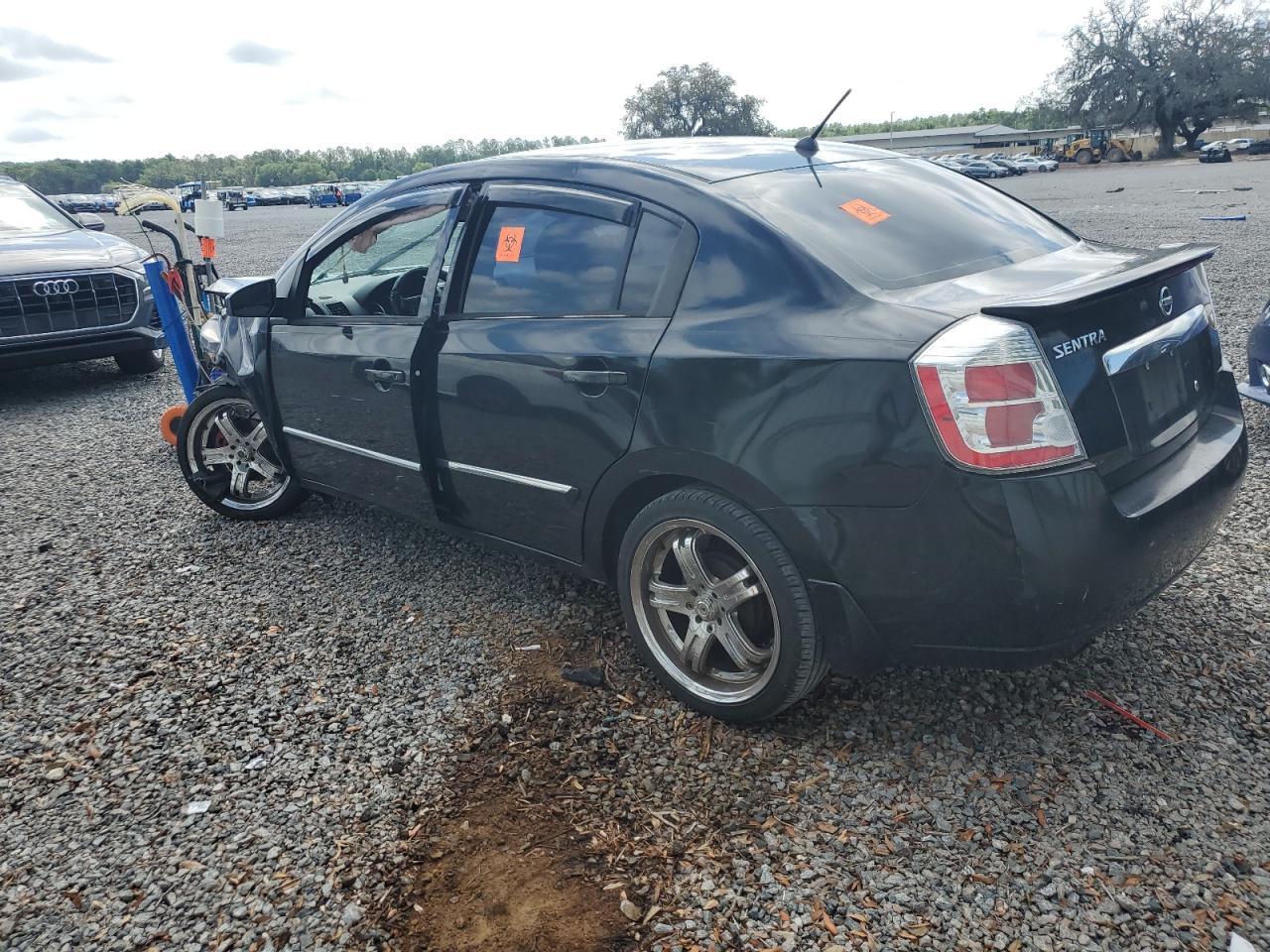 2012 Nissan Sentra 2.0 - Фото 2