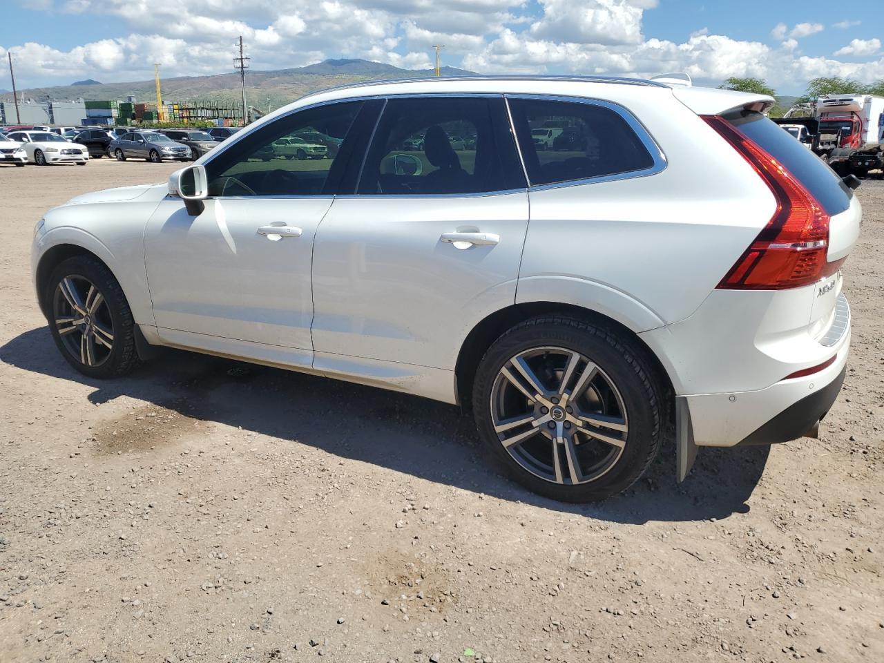 2018 Volvo Xc60 T5 Momentum - Image 2