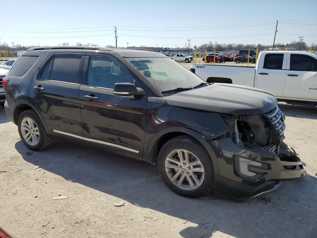 2017 Ford Explorer Xlt - Image 4