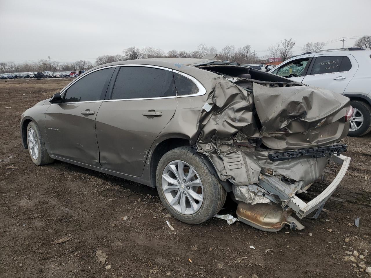 2020 Chevrolet Malibu Lt - Image 2