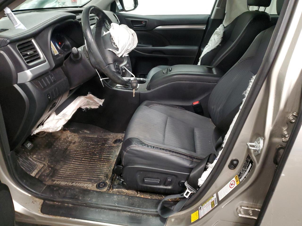 2015 Toyota Highlander Le - Фото 7