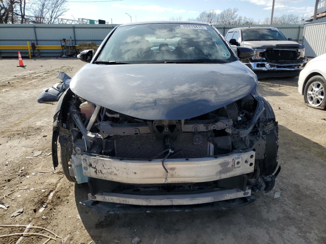 2021 Toyota C-Hr Xle - Фото 5