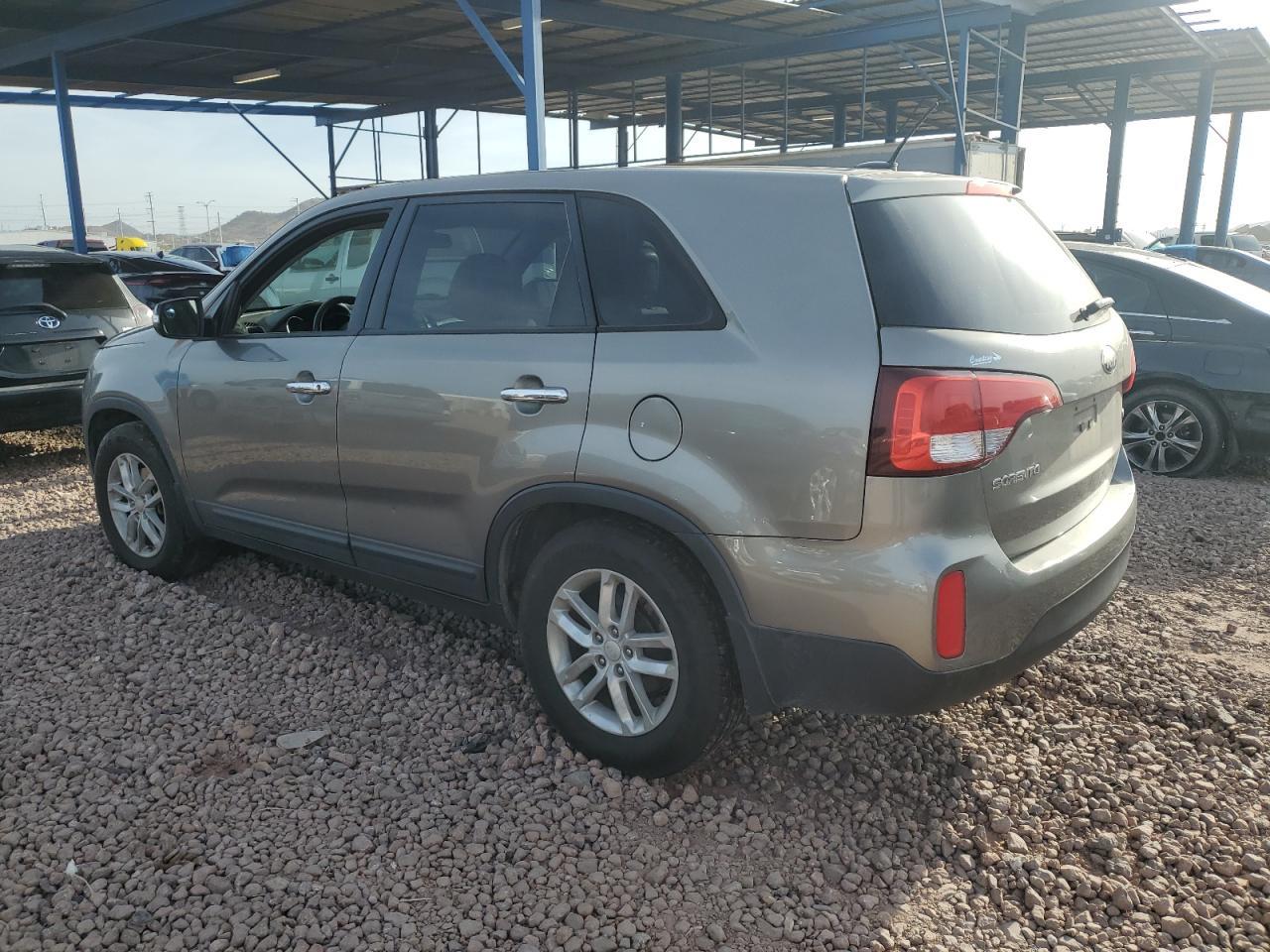 2014 Kia Sorento Lx - Image 2
