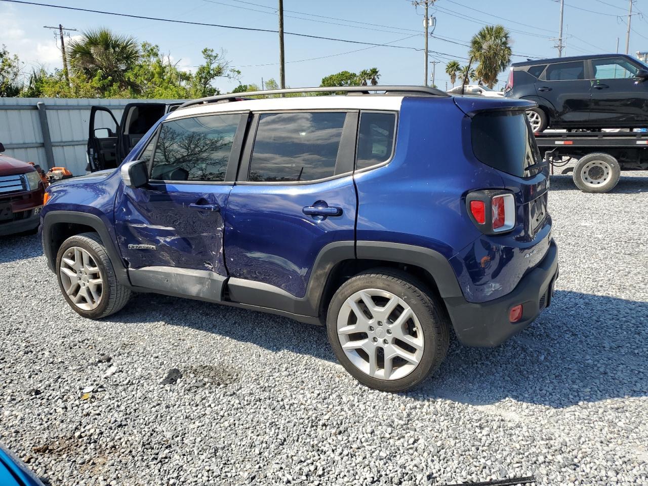 2021 Jeep Renegade Latitude - Image 2