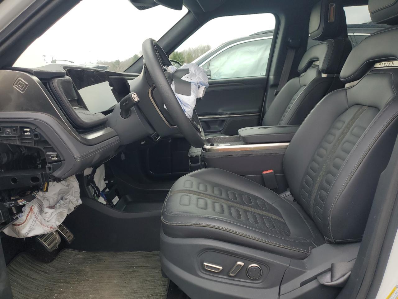 2023 Rivian R1S Launch Edition - Image 7