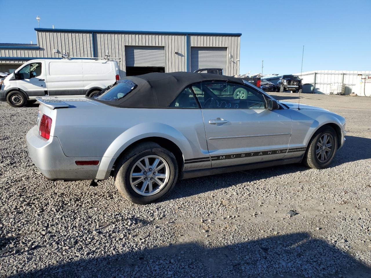 2008 Ford Mustang - Фото 3