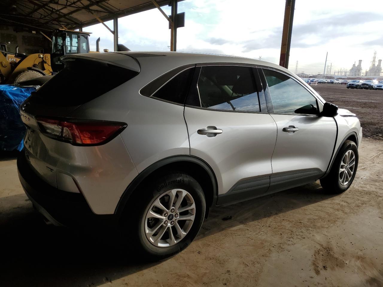 2020 Ford Escape Se - Фото 3