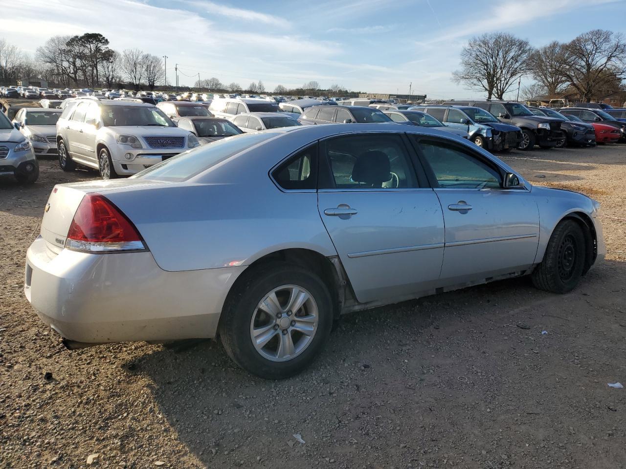 2013 Chevrolet Impala Ls - Фото 3