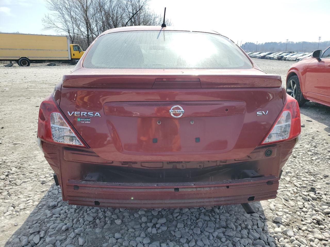 2017 Nissan Versa S - Фото 6