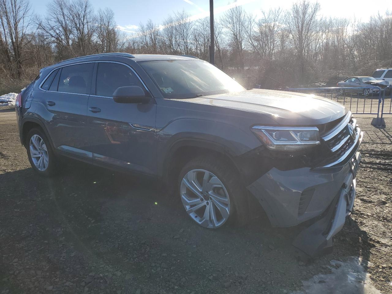 2021 Volkswagen Atlas Cross Sport Sel - Image 4