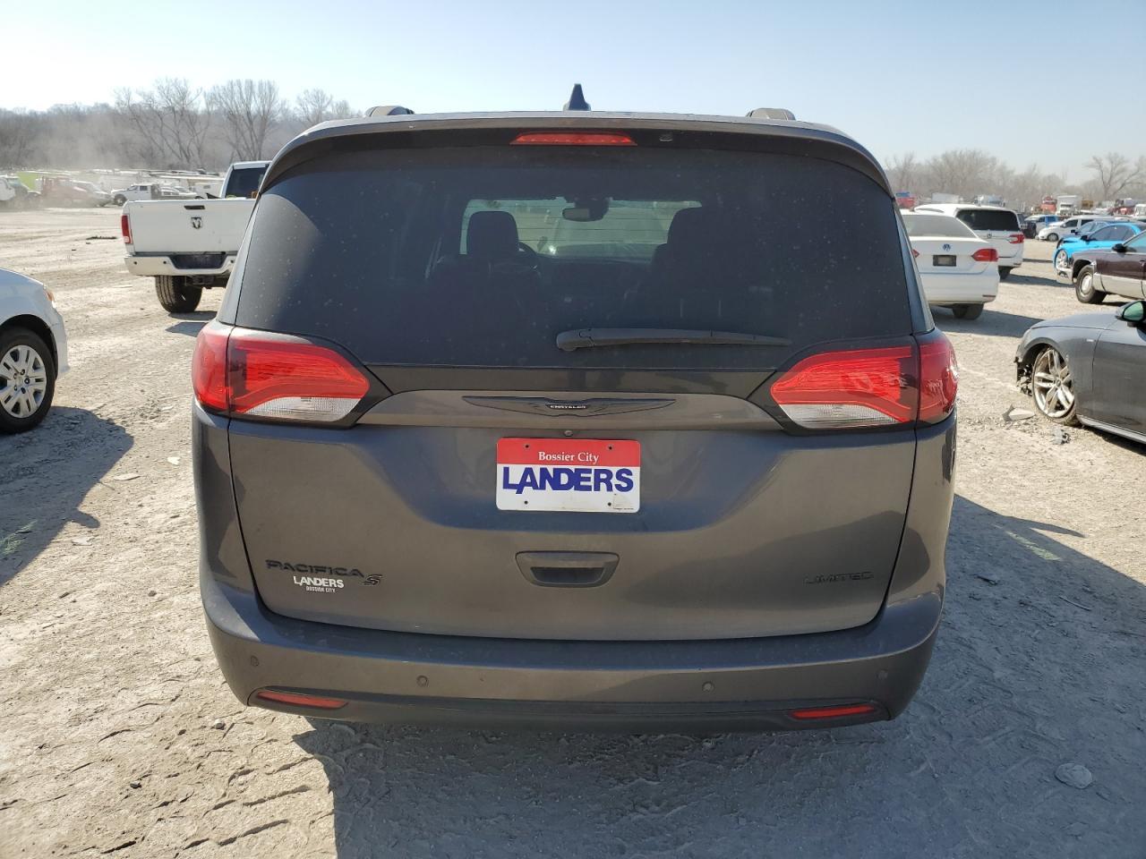 2020 Chrysler Pacifica Limited - Фото 6