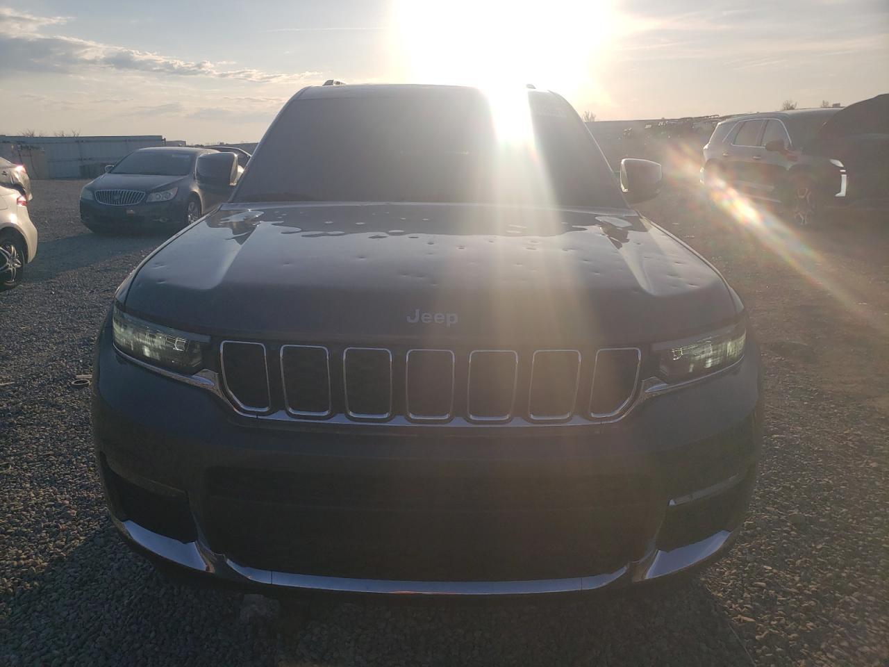 2022 Jeep Grand Cherokee L Limited L Limited - Image 5