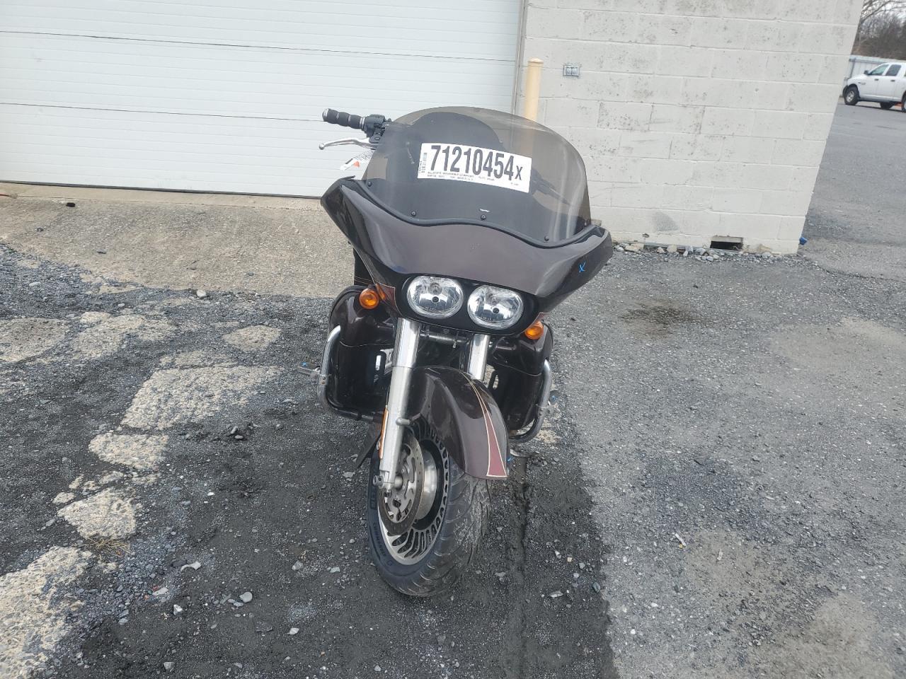 2011 Harley-Davidson Fltru - Image 2