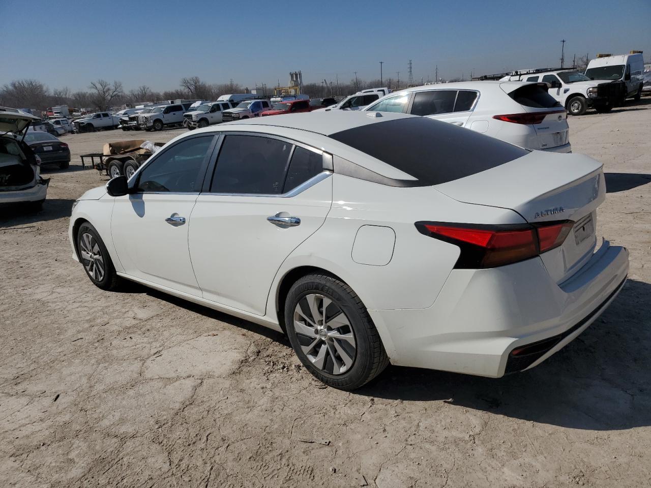 2019 Nissan Altima S - Image 2