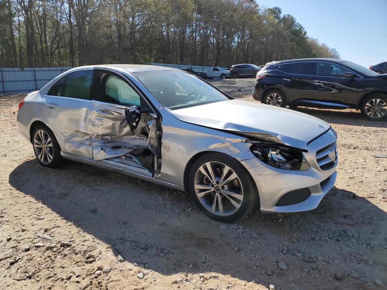 2018 Mercedes-Benz C 300 - Image 4