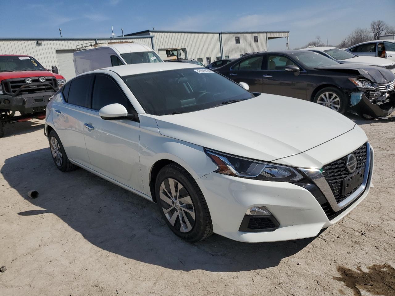 2019 Nissan Altima S - Image 4