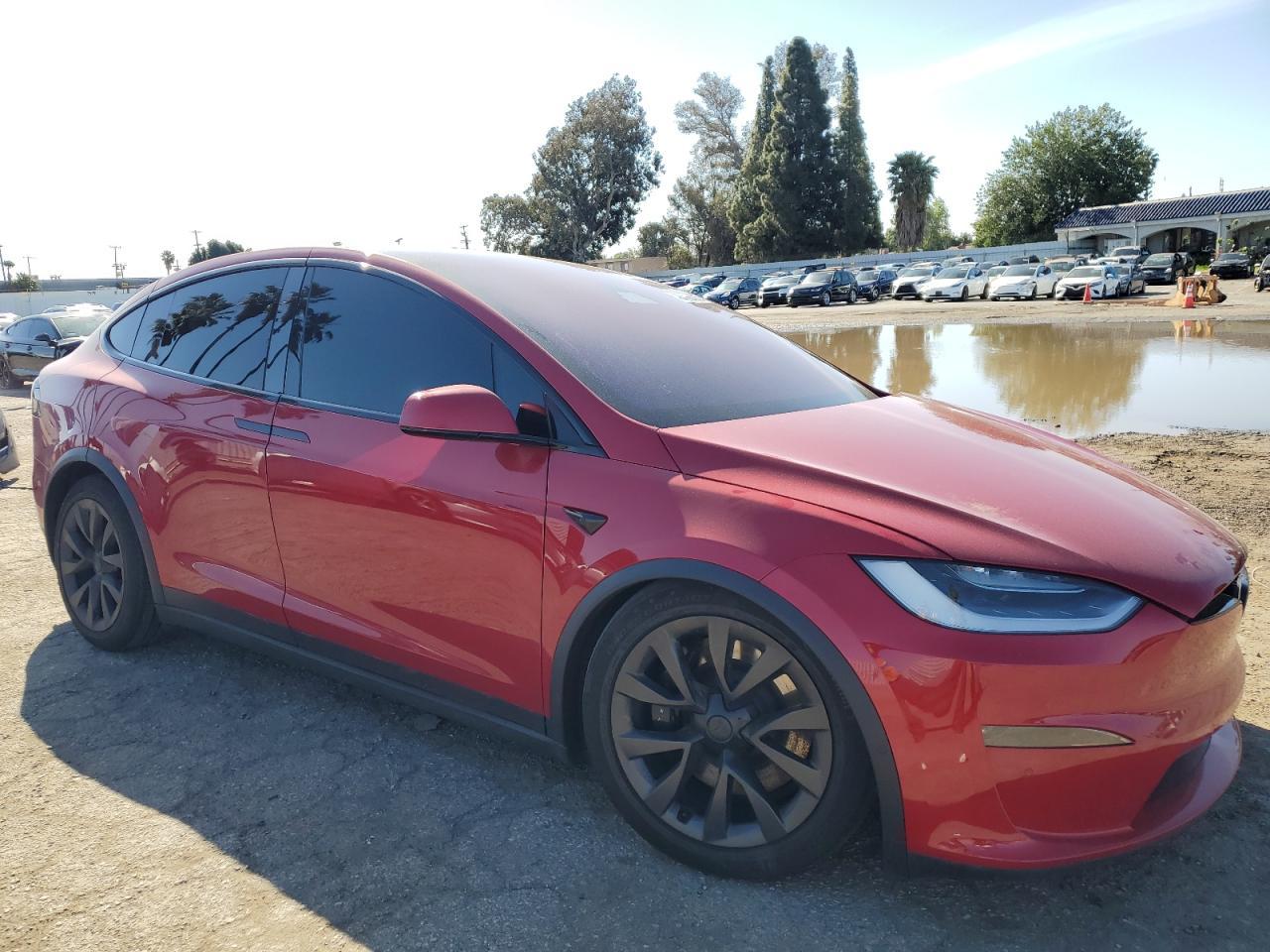 2022 Tesla Model X - Image 4