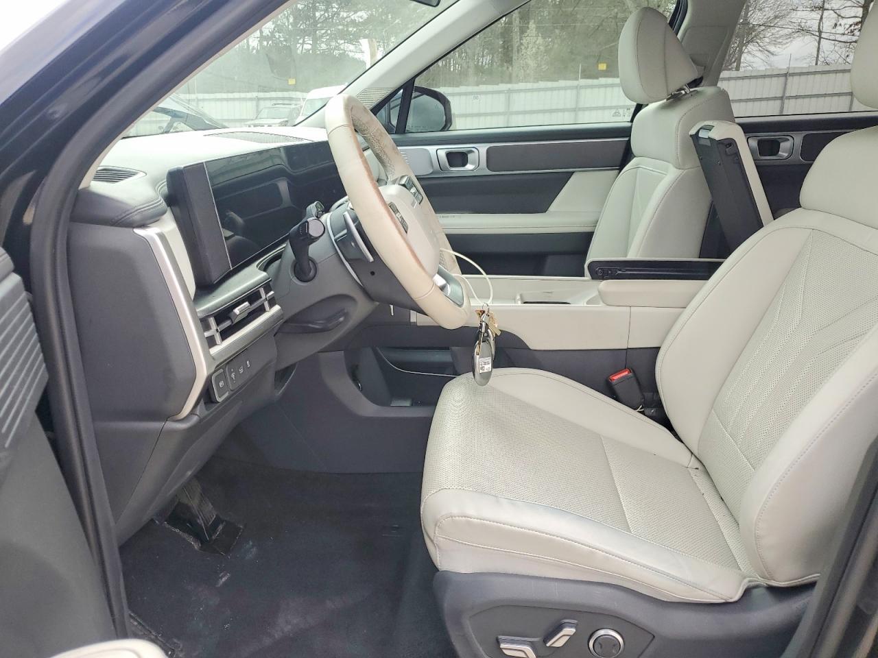 2025 Hyundai Santa Fe Hybrid Sel - Image 7
