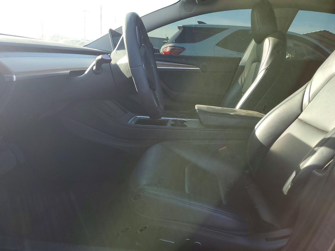 2023 Tesla Model 3 - Фото 7