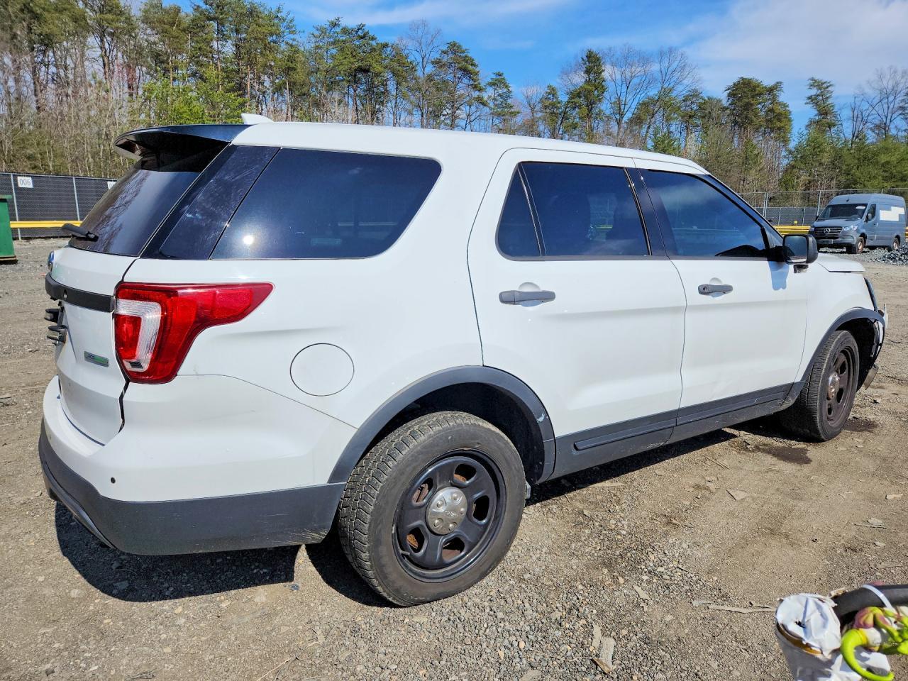 2016 Ford Explorer Police Interceptor - Фото 3