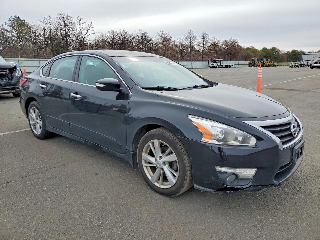 2013 Nissan Altima 2.5 - Image 4