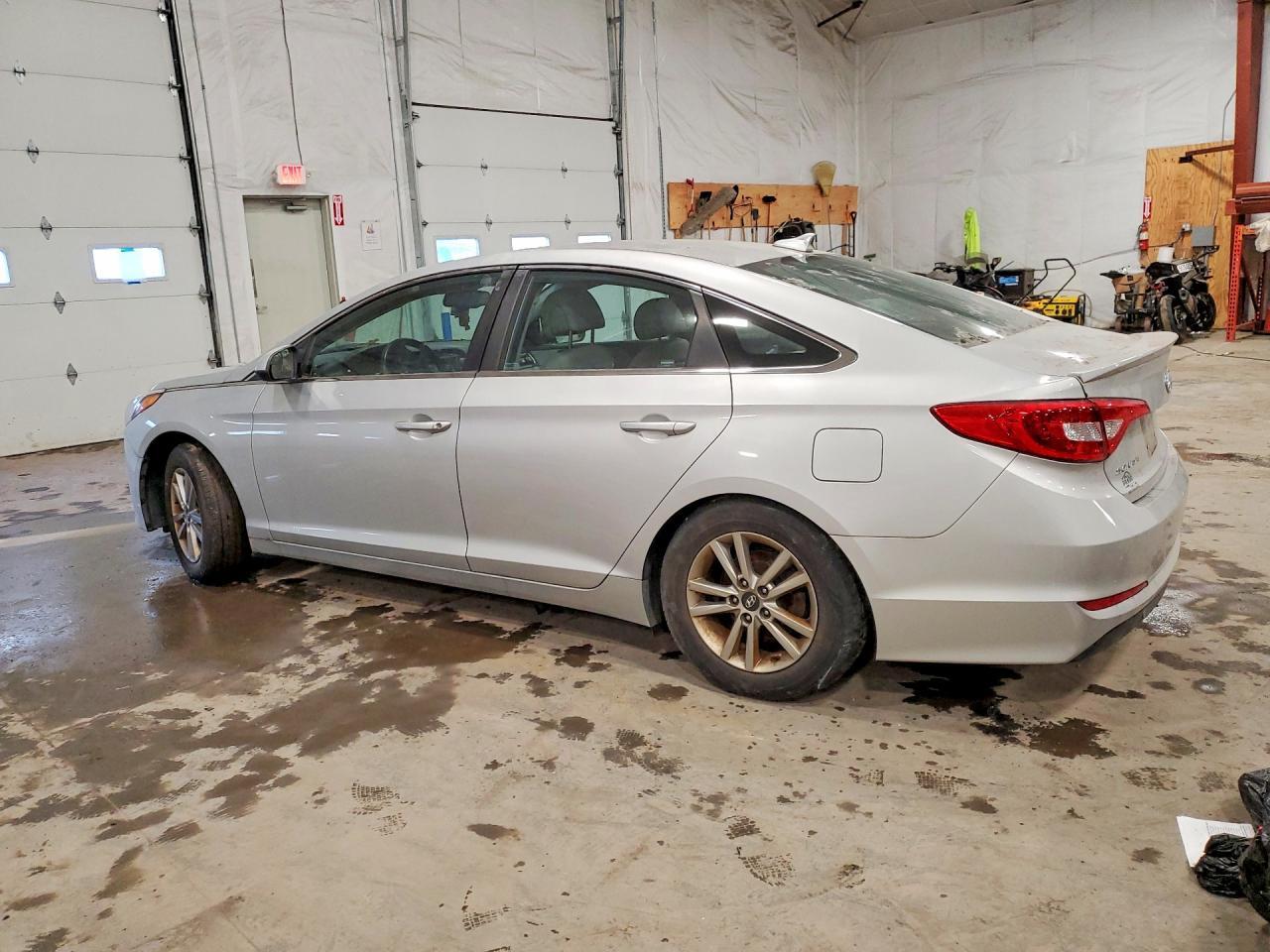 2017 Hyundai Sonata - Image 2