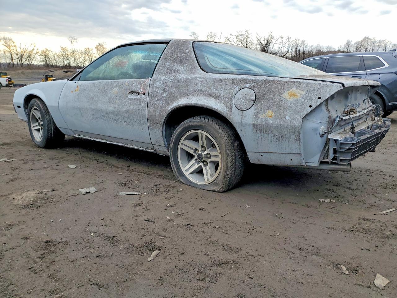 1988 Chevrolet Camaro - Фото 2