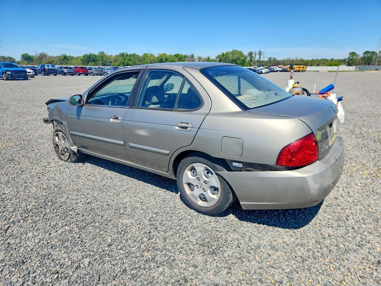 2005 Nissan Sentra 1.8 - Фото 2