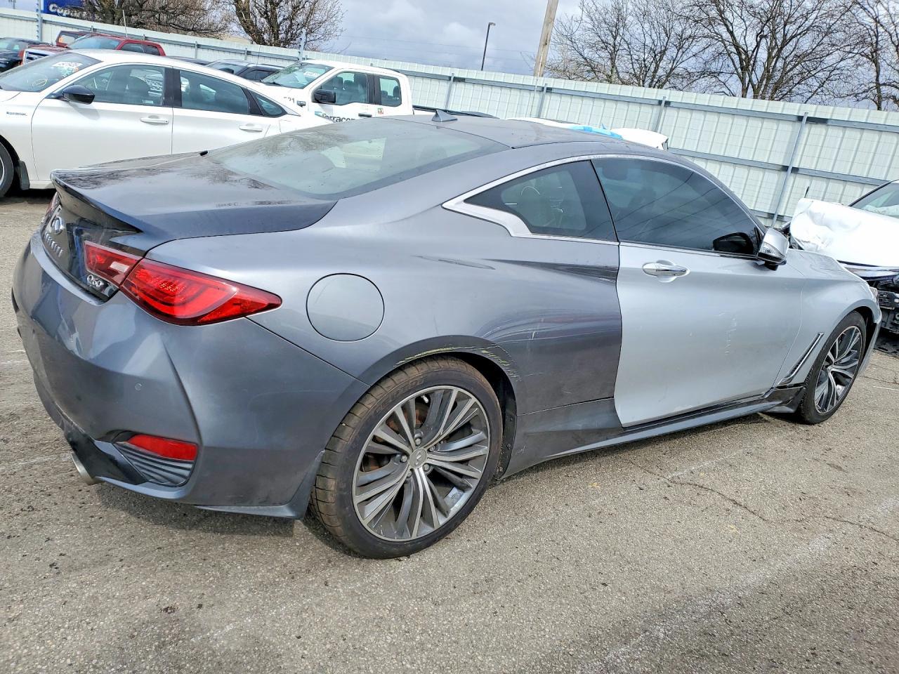 2017 Infiniti Q60 3.0T Premium - Image 3