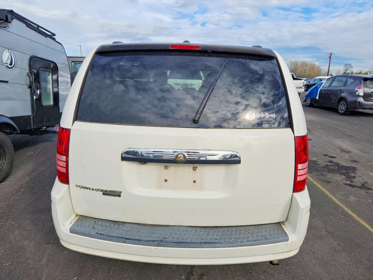 2008 Chrysler Town & Cntry - Фото 6