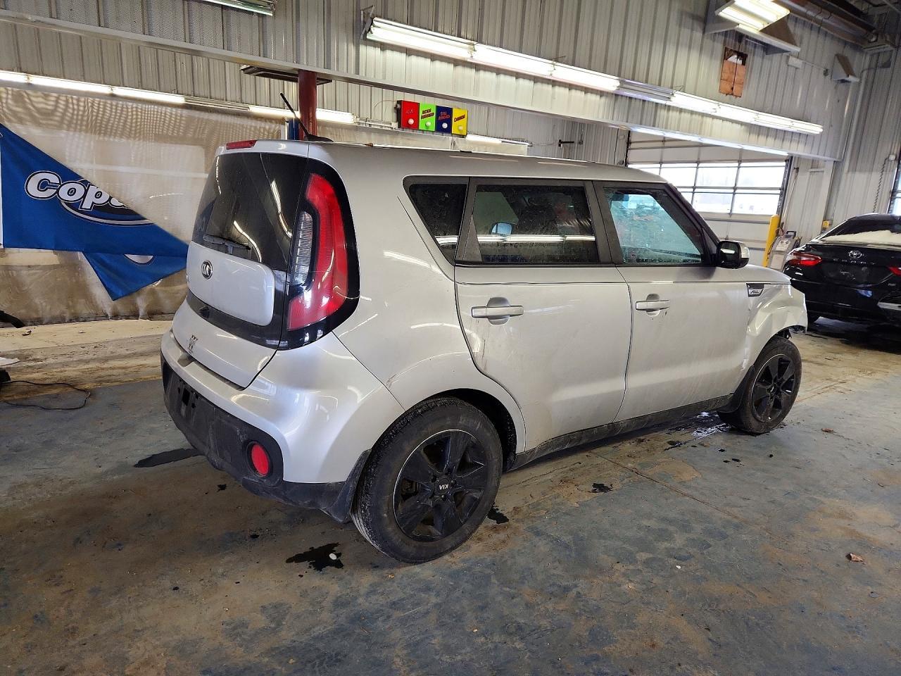 2017 Kia Soul Base - Фото 3