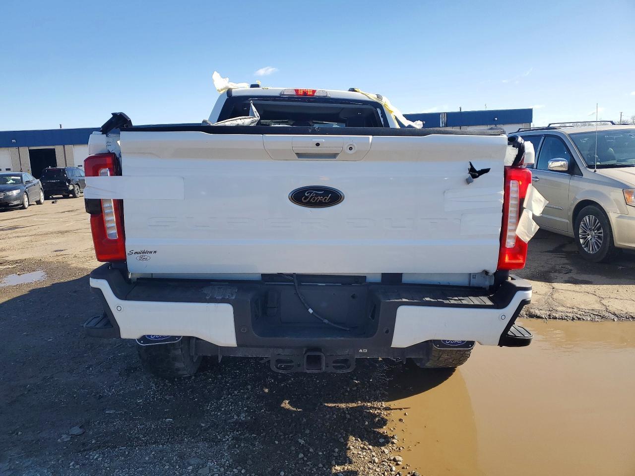 2024 Ford F250 Super Duty - Фото 6