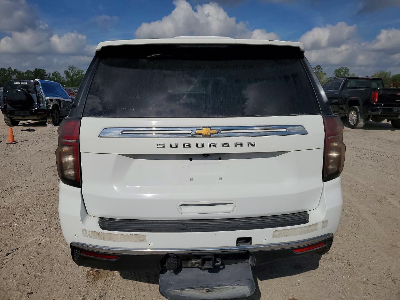 2021 Chevrolet Suburban K1500 Ls - Фото 6