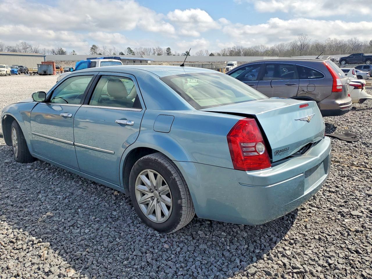 2008 Chrysler 300 Lx - Image 2