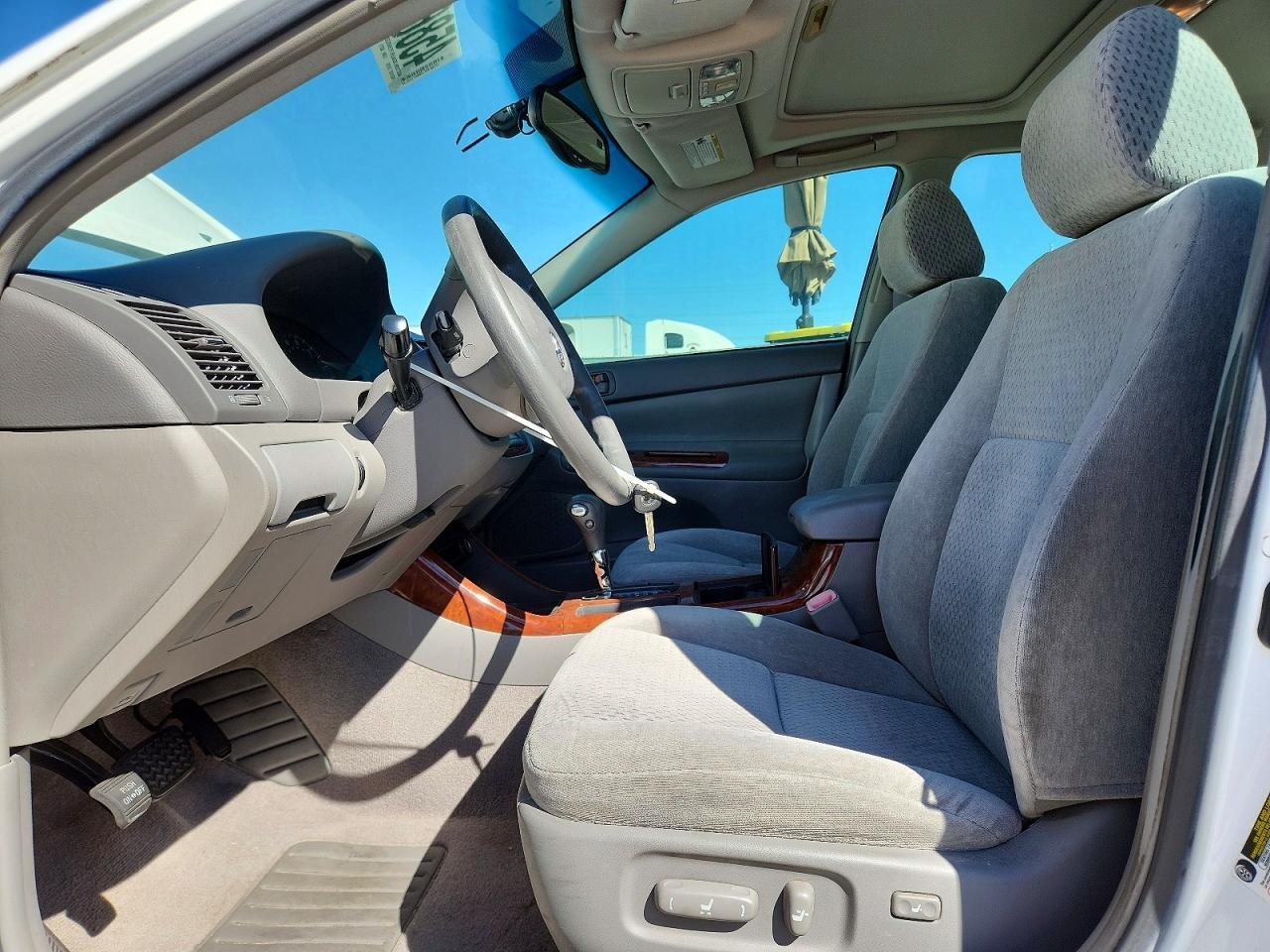 2004 Toyota Camry Xle V6 - Image 7