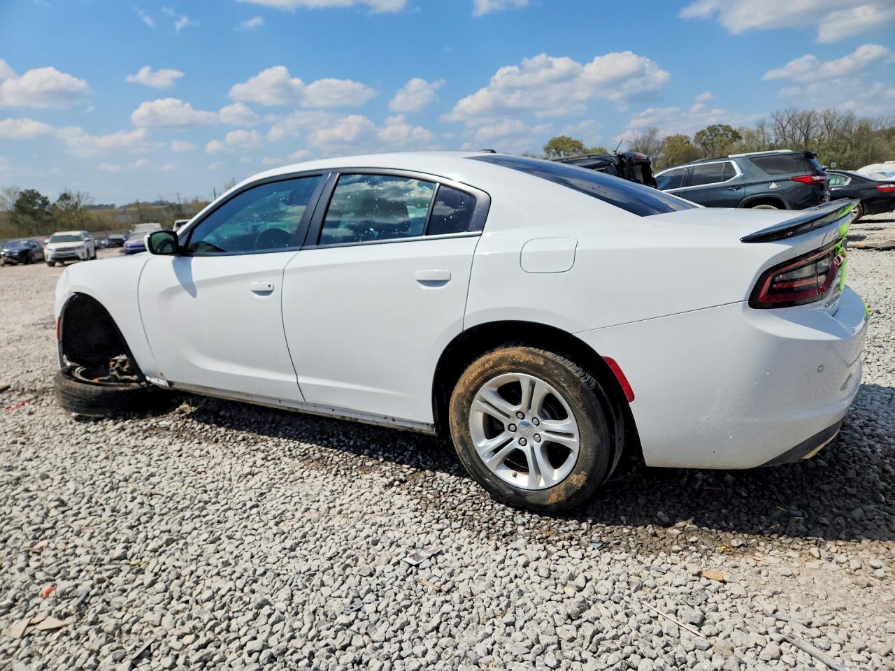 2022 Dodge Charger Sxt - Фото 2