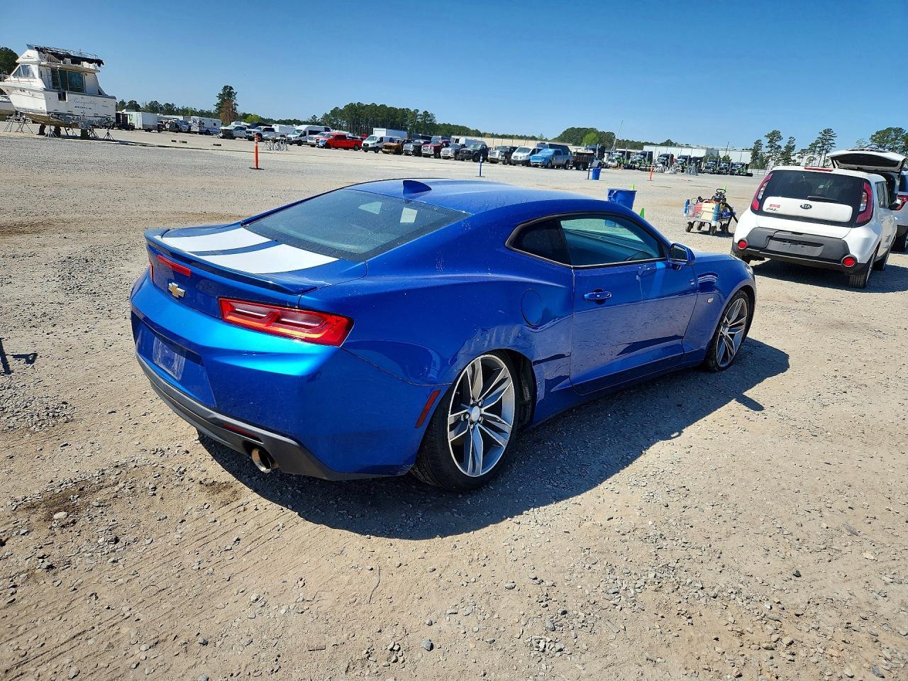 2017 Chevrolet Camaro Lt - Image 3