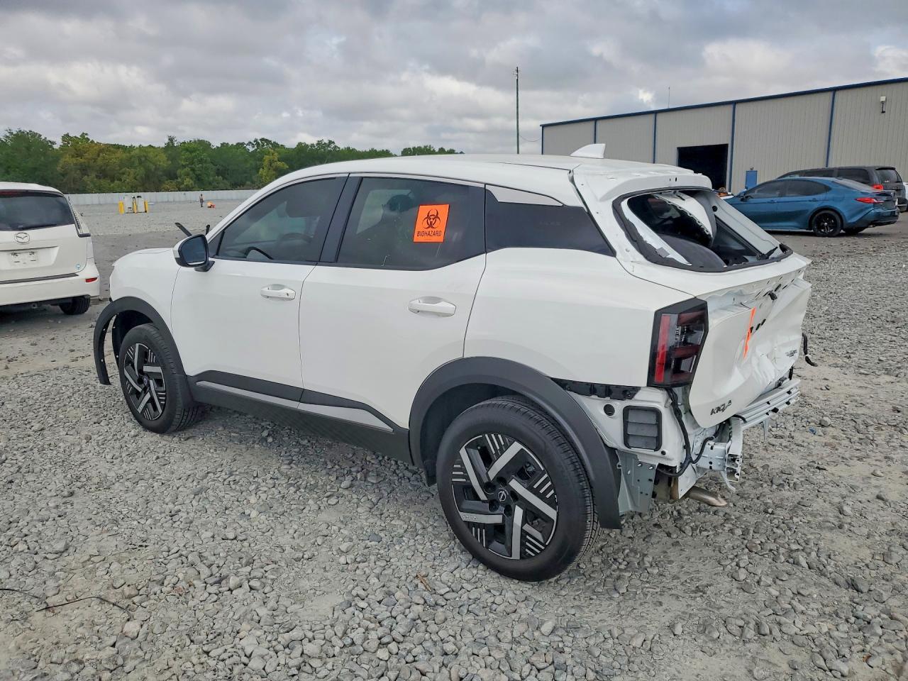 2025 Nissan Kicks Sv - Фото 2