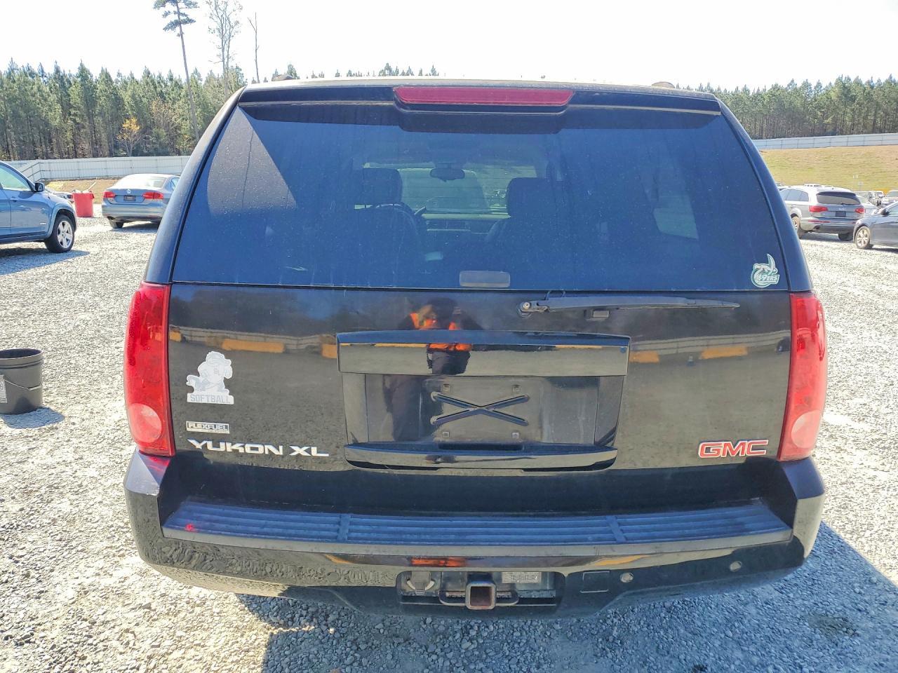 2007 Yukon Mini Bus - Image 6