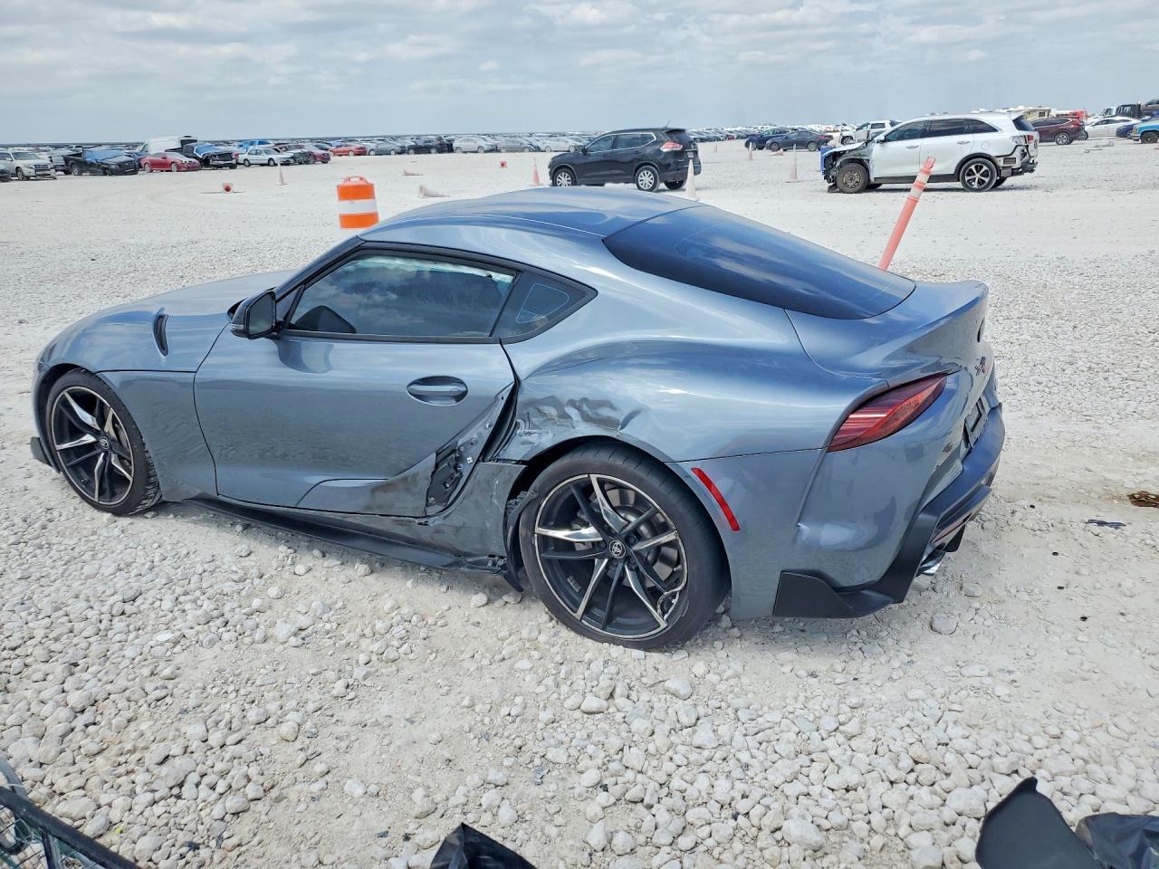 2022 Toyota Gr Supra 3.0 - Фото 2